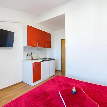 Apartment Astrid *