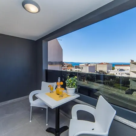 Apartment Astrid *