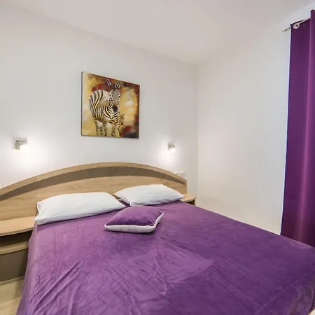 Astrid Apartment *